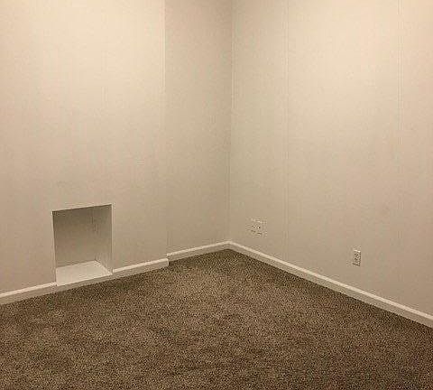 Bonus Room between BR1 and BR2