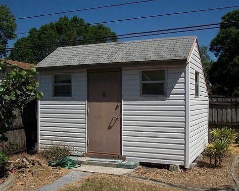 4th image of 2824 Saint John Dr