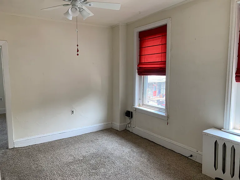 249 Dupont St #2 — Photo 5