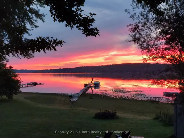 95 Maskinonge Rd, Tay, ON L0K 2A0