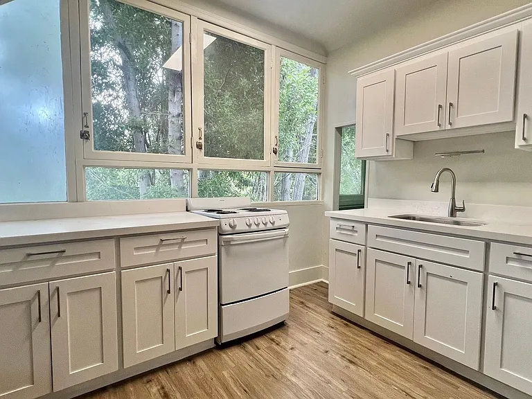 placement-1423Central — Photo 37