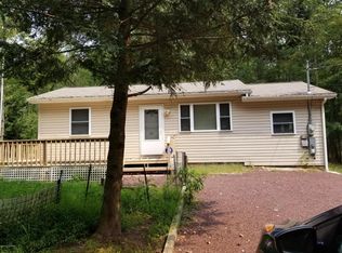 23 Deer Cross Rd, White Haven, PA 18661