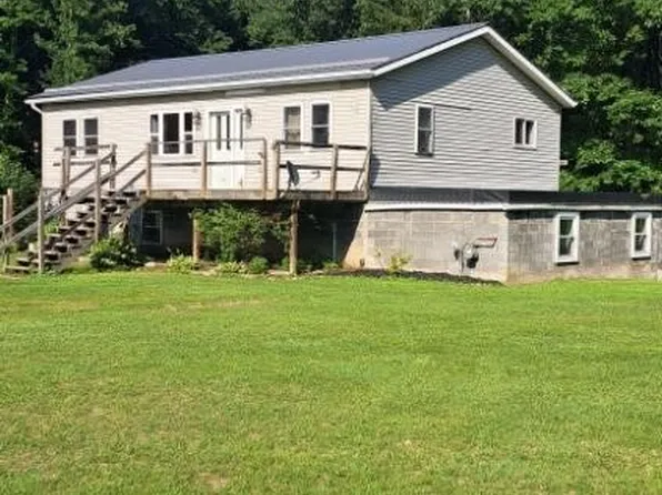 8784 W Loop Rd, Port Byron, NY 13140