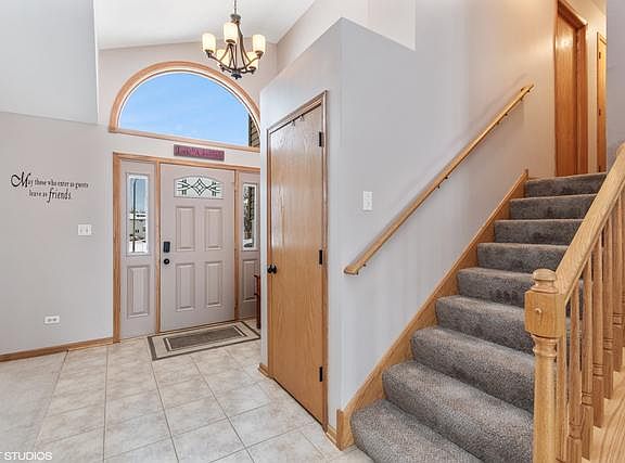 2nd image of 2820 Ferro Dr