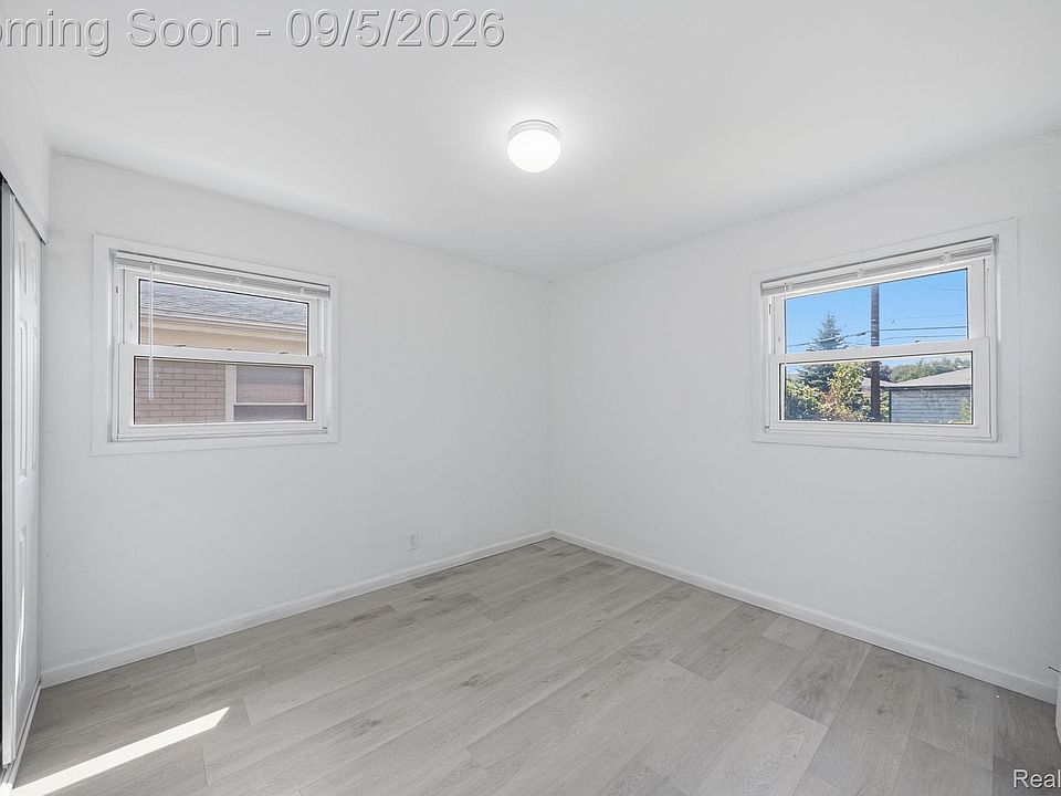 1700 Ackley Ave, photo 17