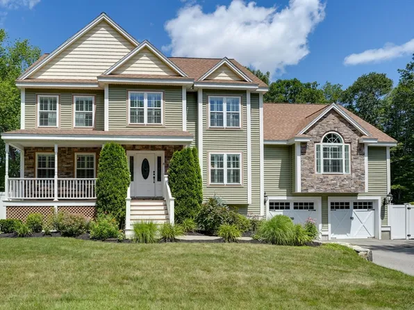 8 Laurie Ln, Burlington, MA 01803