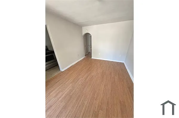 Building Photo - 2336 S Ithan St