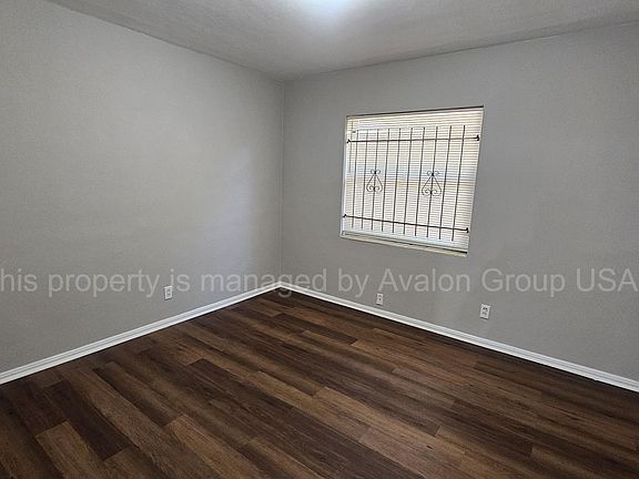 3rd image of 1248 W 28th St