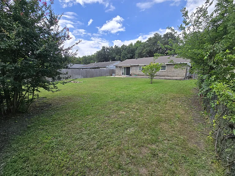 1630 Dell Oak Dr — Photo 22