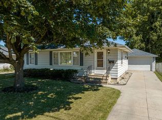 1378 J Ave NE, Cedar Rapids, IA 52402