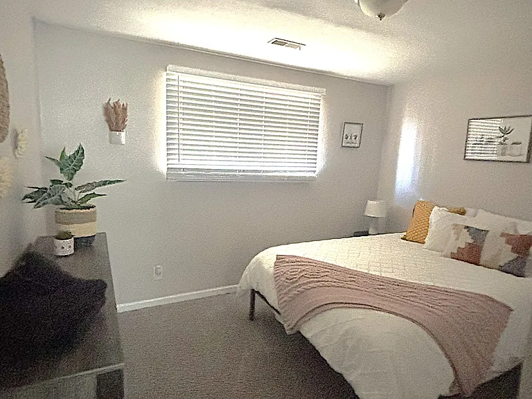 2262 Pear St — Photo 9