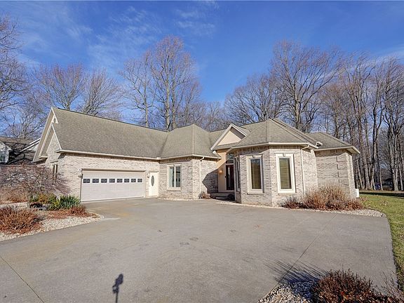 2nd image of 344 Cherry Creek Ln