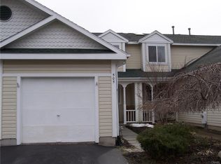 505 Timber Ridge Dr, Camillus, NY 13031