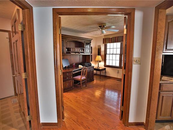 4th image of 6610 Golf Green Dr