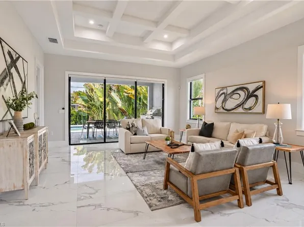 799 108th AVE N, NAPLES, FL 34108