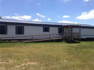 21122 Hwy90 N, Bedias, TX 77831