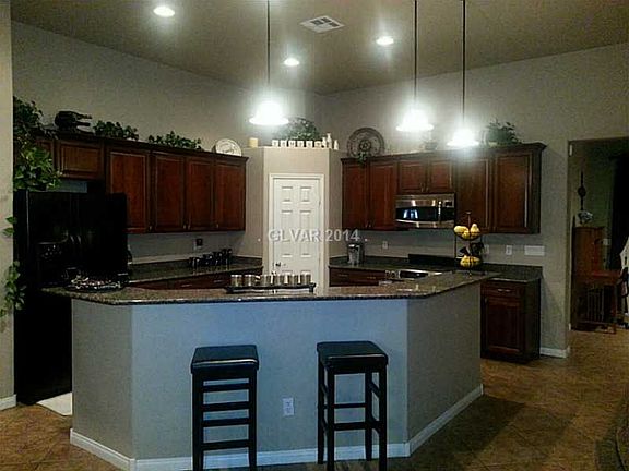 4th image of 8112 Devils Canyon St