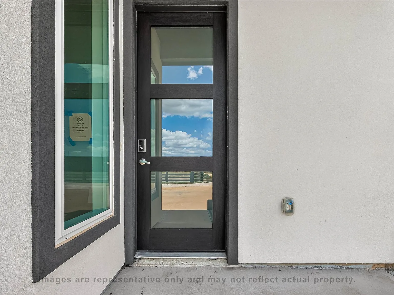 3 bed, 2.5 bath, 1502 sqft, $2,610 — Photo 3