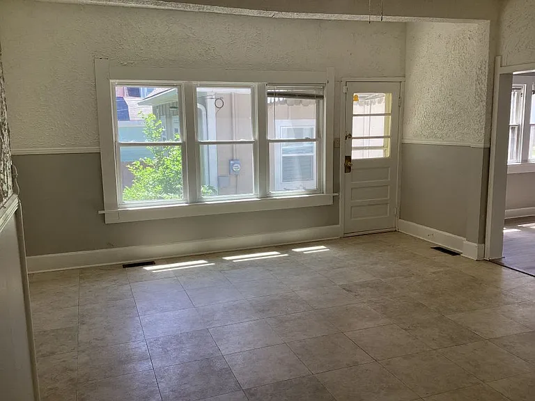 545 N Goodlet Ave — Photo 7