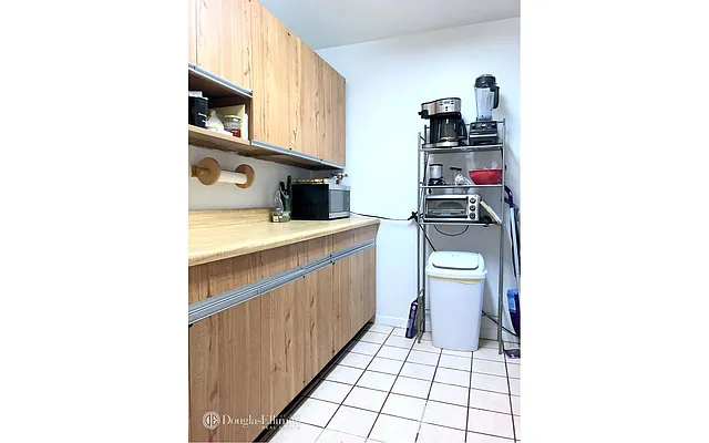 Rented by Douglas Elliman | media 17