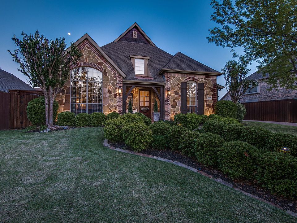 1st image of 2609 Queen Elaine Dr