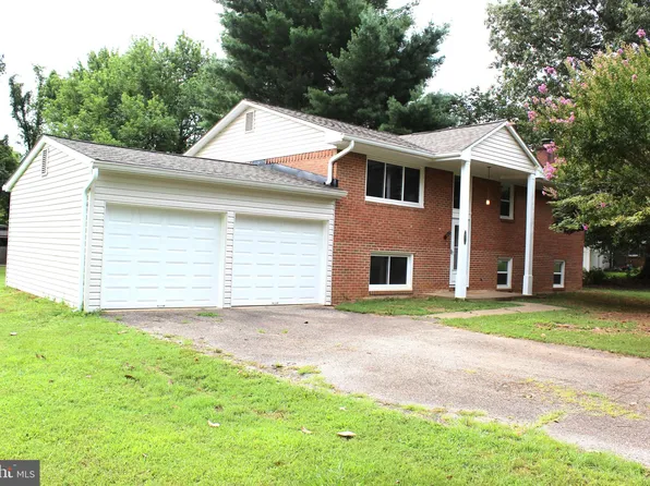 4070 Clyde Ln, White Plains, MD 20695