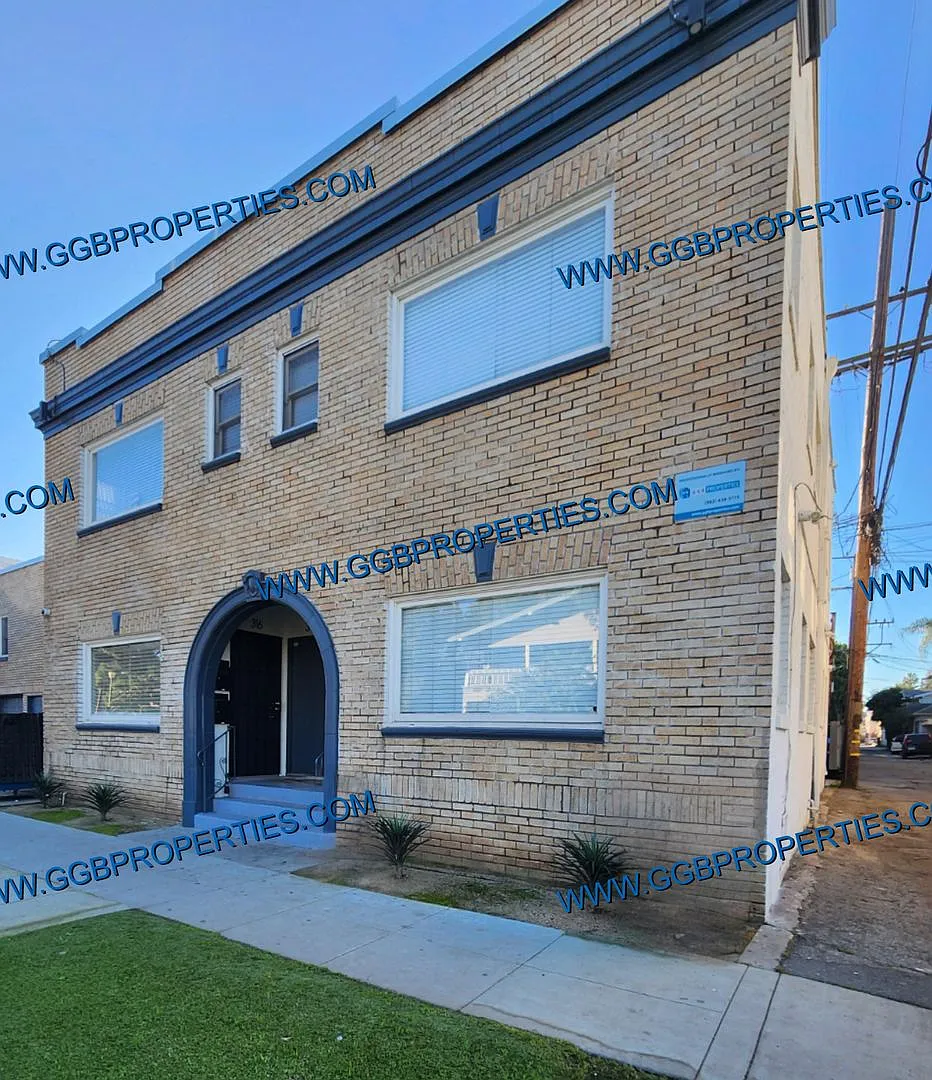 310 W 8th Street — Photo 1