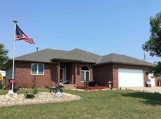 5010 E Platteview Dr, Cedar Creek, NE 68016