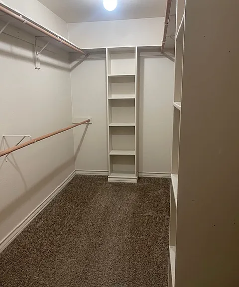 1708 Rockview Dr — Photo 14