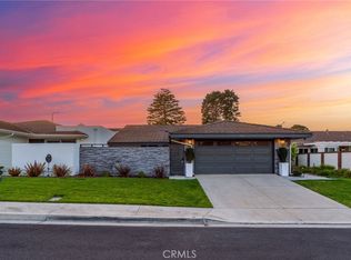 35 Beachcomber Dr, Corona Del Mar, CA 92625