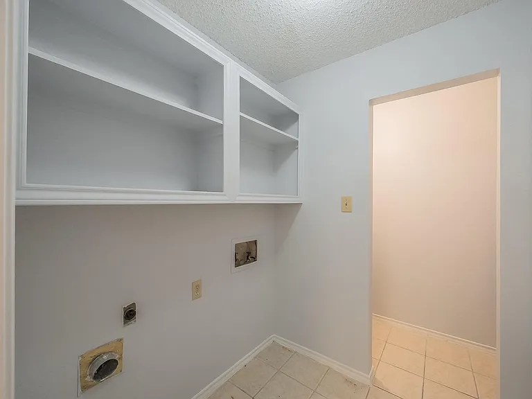 2800 Keller Springs Rd #10 — Photo 14