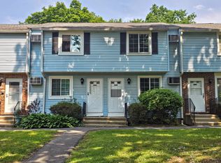94 Cynthia Ln APT E7, Middletown, CT 06457