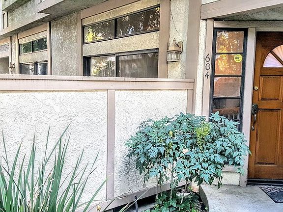 4th image of 7100 Balboa Blvd Unit 604