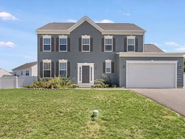 18950 Amesbury Rd, Hagerstown, MD 21742