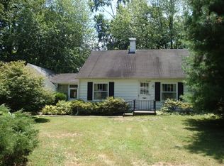 1715 E Boonville New Harmony Rd, Evansville, IN 47725