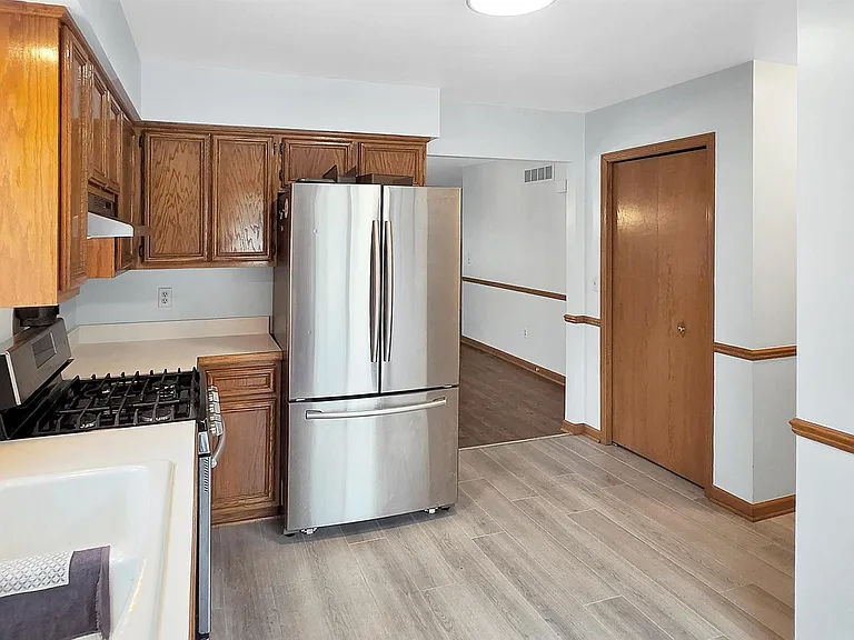 856 Neff Rd — Photo 9