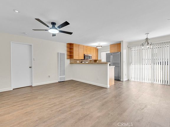 2nd image of 18530 Hatteras St Unit 226