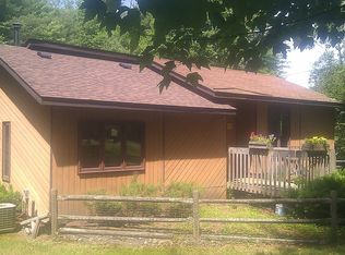 29 Trotter Ln, Swanzey, NH 03446