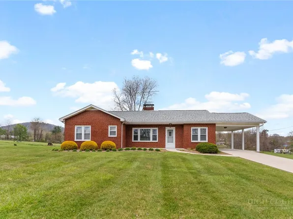 59 Memorial Park Drive, Sparta, NC 28675