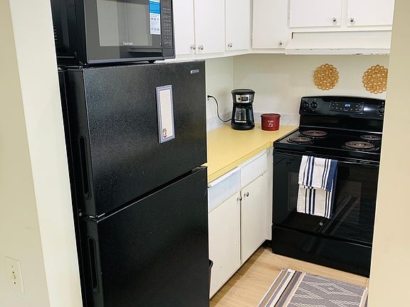 5th image of 4060 Huerfano Ave Unit 313