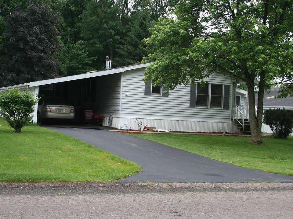 1st image of 1080 Oak Brook Ln