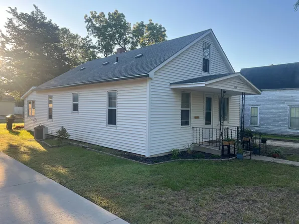 414 N Walnut St, Beloit, KS 67420