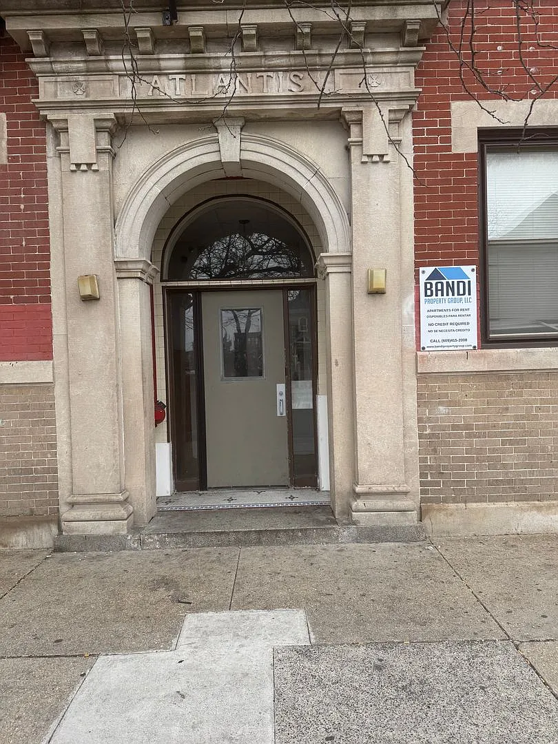 Photo 1 of 7 - 2628 Atlantic Ave #102 - Atlantic City, NJ Primary Photo - 2628 Atlantic Ave #102