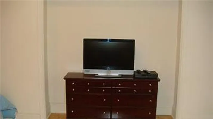 Rented by Luxury Property Group | media 4