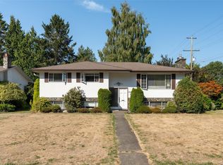 3940 Oakdale Pl, Saanich, BC V8N 3B5