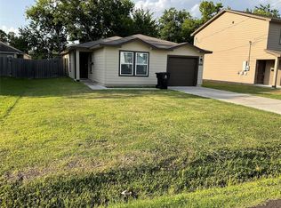 411 Armstrong St, Houston, TX 77029