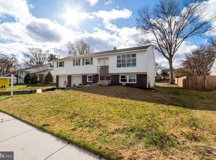 1398 Nevarc Rd, Warminster, PA 18974