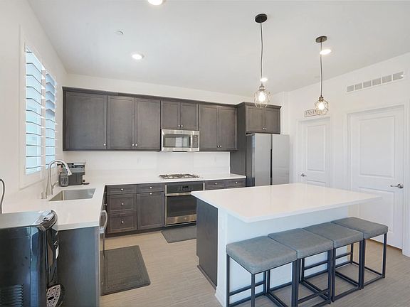 4th image of 36461 Flint Dr