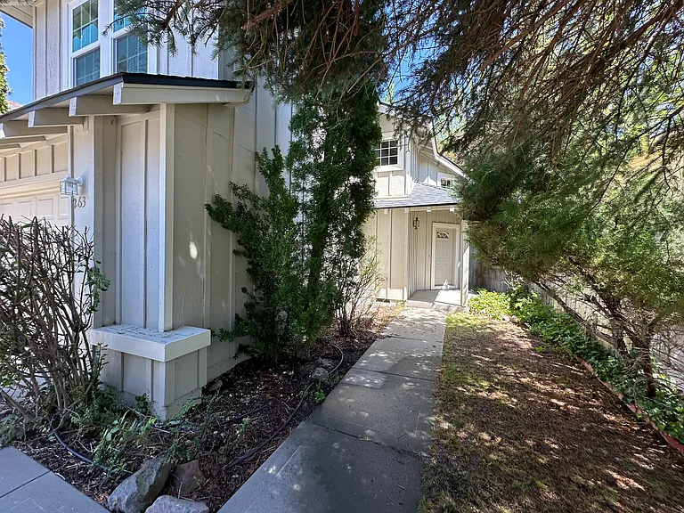2635 Alpine Creek Rd — Photo 2
