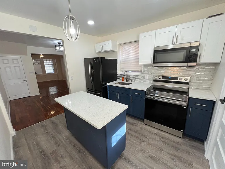 254 W Sheldon St — Photo 2